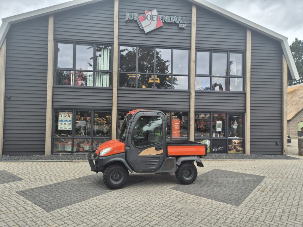 2011 KUBOTA-49299366