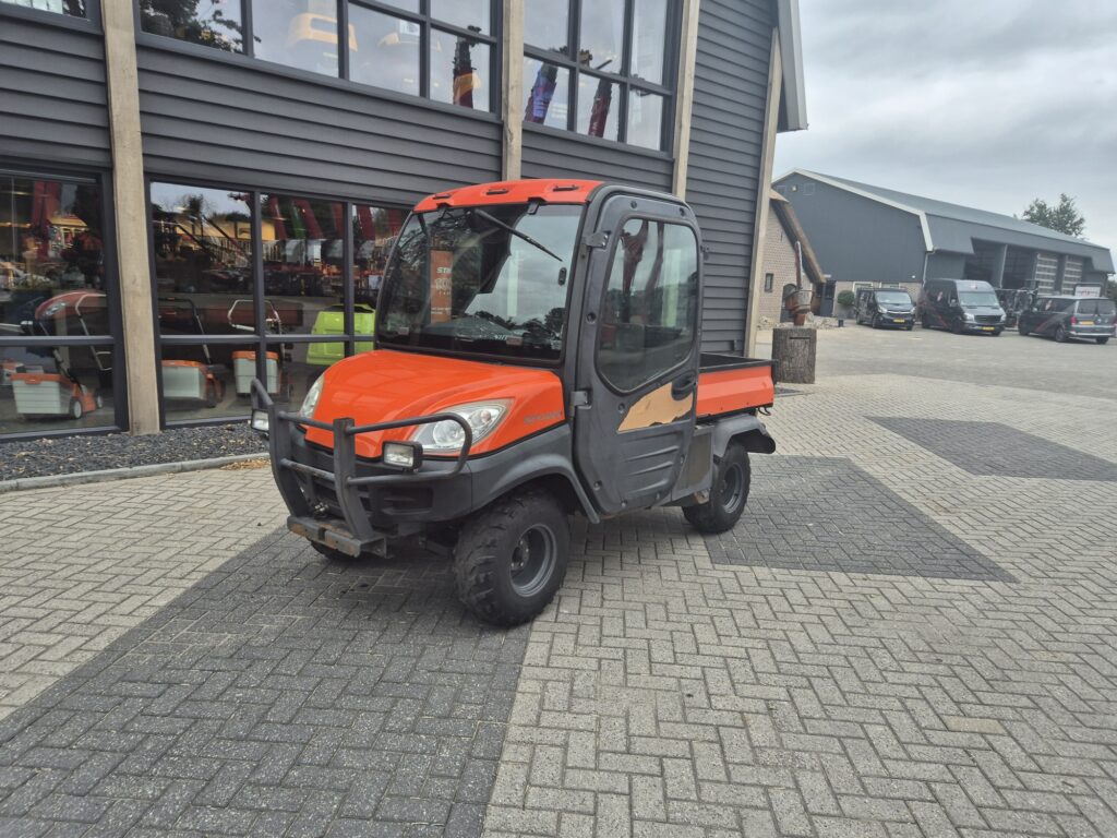 2011 KUBOTA-49299367